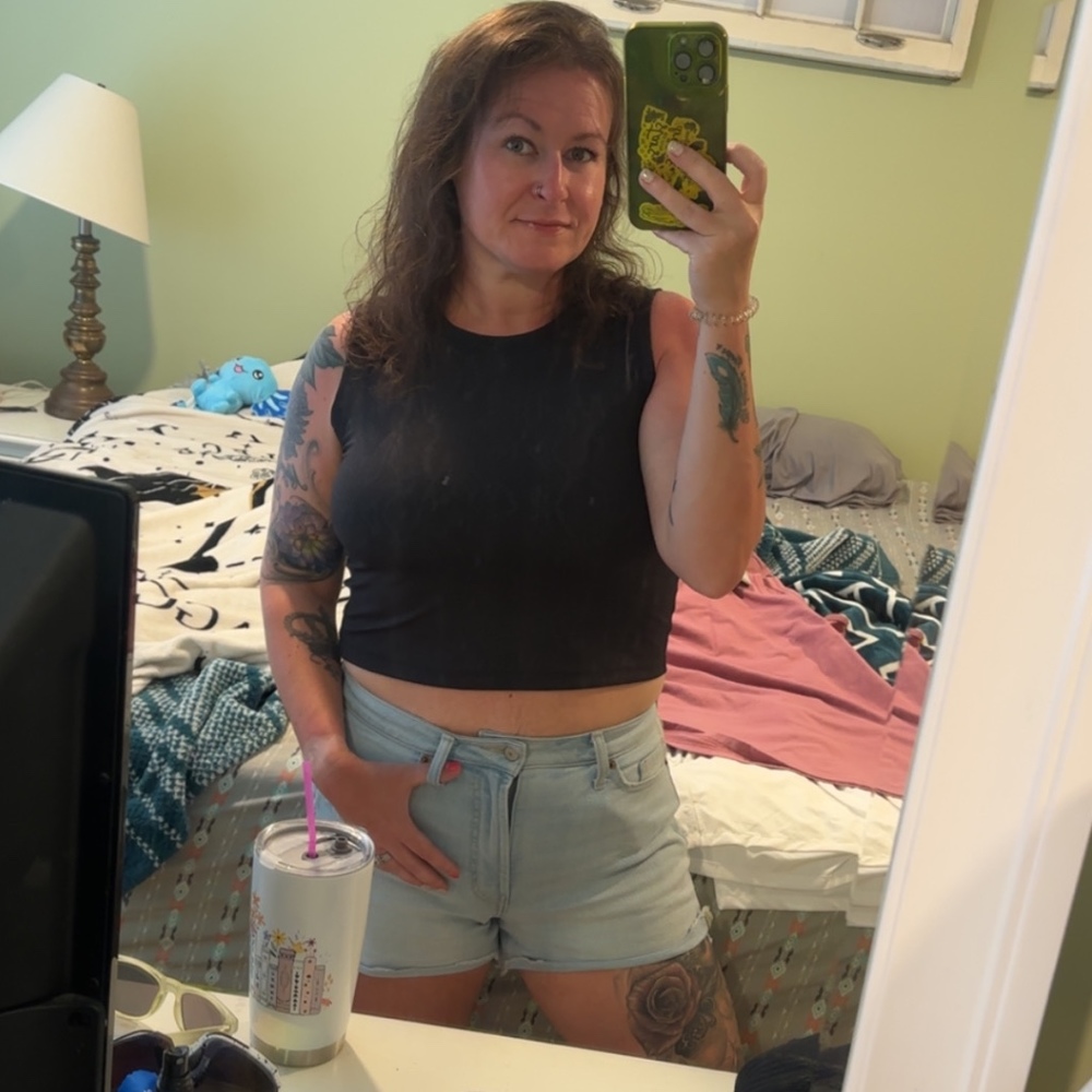 Meet your Posher, Kelly